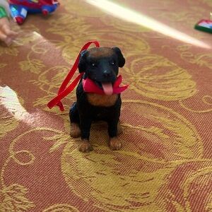 Rotteweiler resin Christmas ornament, excellent condition